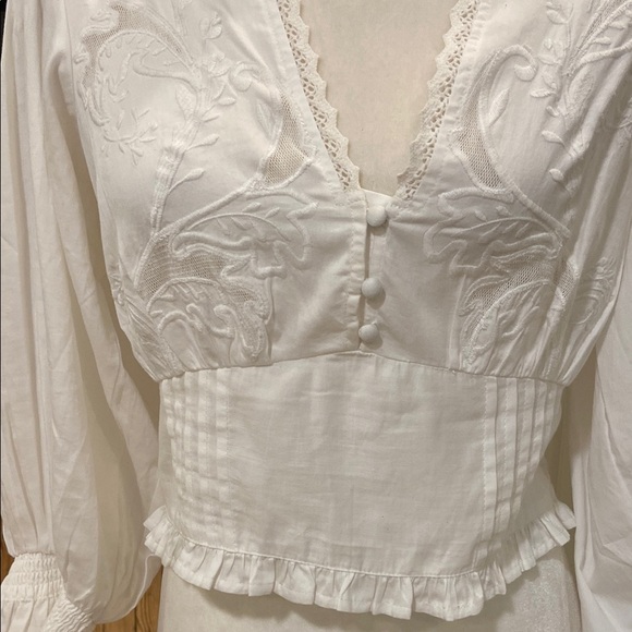 Anthropologie White Puff Sleeve Crop Blouse size Medium - Picture 3 of 8